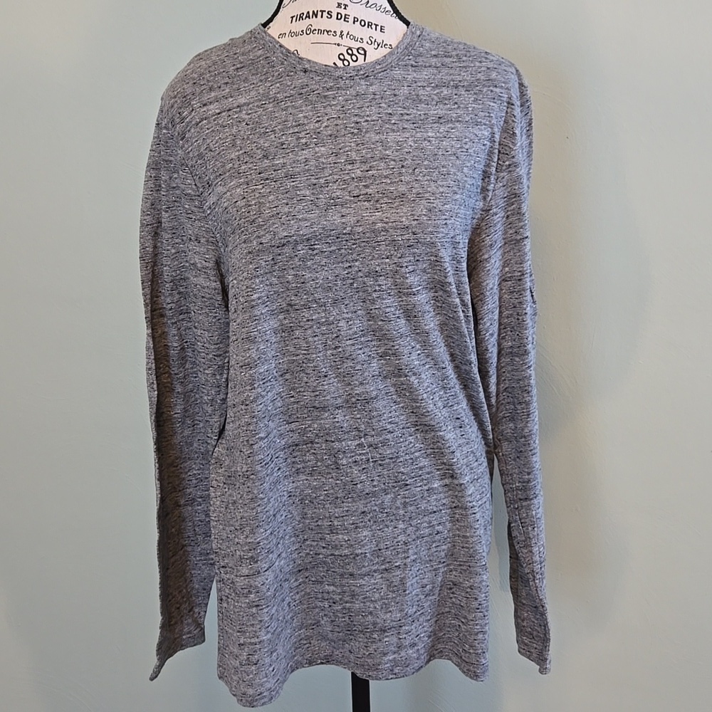 Long sleeve Old Navy tee